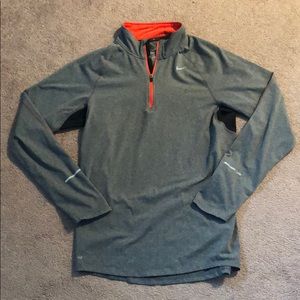 Nike dri fit pullover